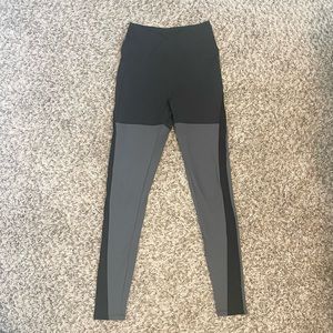 SOLD Gymshark Nikki Blackletter Leggings- XS